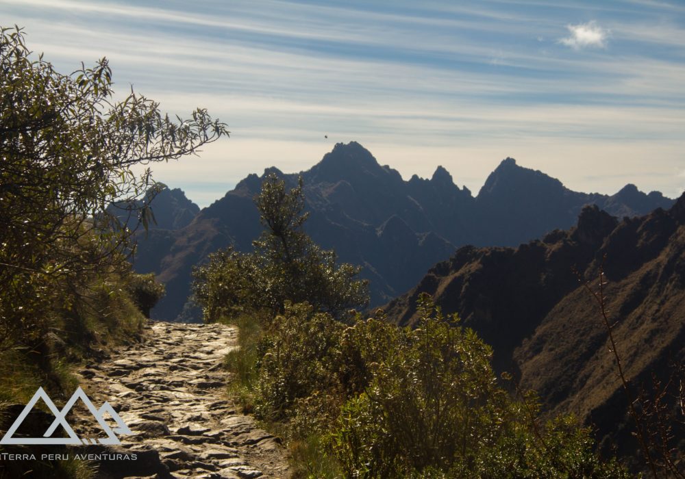 CUSCO: Uma aventura da Laguna de Oro a Huchuy Qosqo, repleta de paisagens e experiências imperdíveis