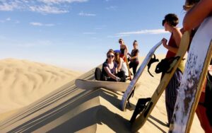 Tudo sobre o oásis de Huacachina no Peru 2023 e um dos poucos oásis que existem na América, o único da América do Sul, Huacachina é mágica, e podemos encontrá-la a poucas horas de Lima em nossa próxima visita ao Peru em 2023.